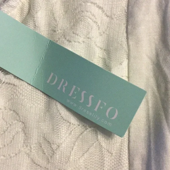 NWT  White Lace-Up Women's Top - Picture 2 of 3